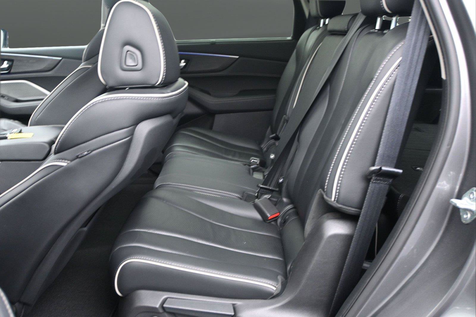 Certified 2023 Acura MDX w/ Advance Package AWD/4WD image 8
