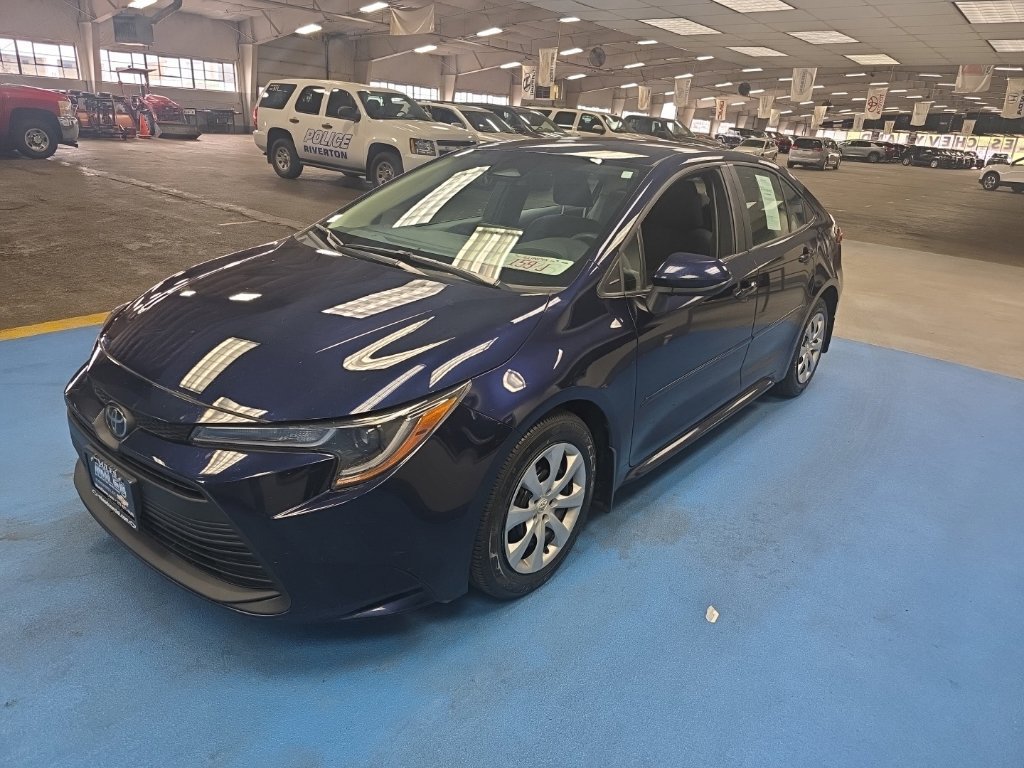 Used 2023 Toyota Corolla LE w/ Carpet Mat Package (TMS) FWD image 6