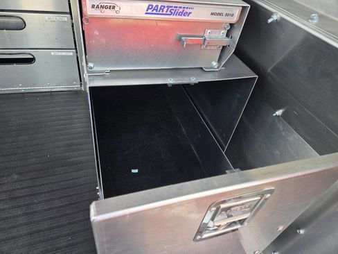 Used 2012 Chevrolet Express 3500 RWD image 28