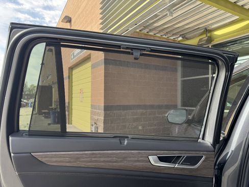 Used 2024 Volkswagen Atlas SEL Premium R-Line image 39