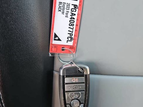 Used 2023 Ford Explorer XLT w/ Equipment Group 202A RWD image 21