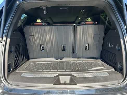 Used 2023 GMC Yukon Denali Ultimate AWD/4WD image 49