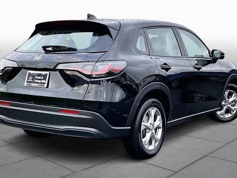 Used 2025 Honda HR-V LX image 12