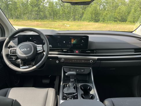 New 2026 Kia Carnival SX Prestige image 3