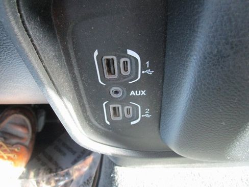 Used 2021 RAM 1500 Big Horn image 39