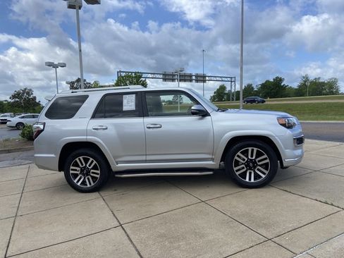 Used 2019 Toyota 4Runner Limited image 13