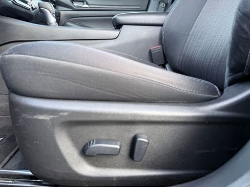 Used 2024 Nissan Altima 2.5 SV image 10