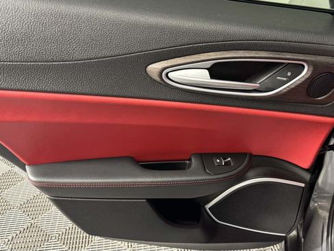 Used 2020 Alfa Romeo Giulia Ti w/ Active Blind Spot Package RWD image 28