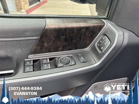 Used 2023 Ford F350 Lariat w/ Chrome Package image 25