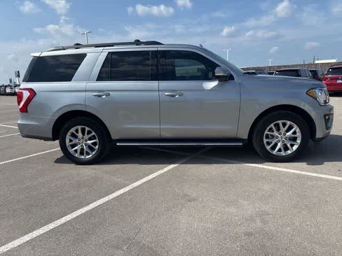 Used 2021 Ford Expedition XLT RWD image 6