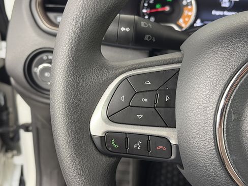 Used 2023 Jeep Renegade Latitude AWD/4WD image 27