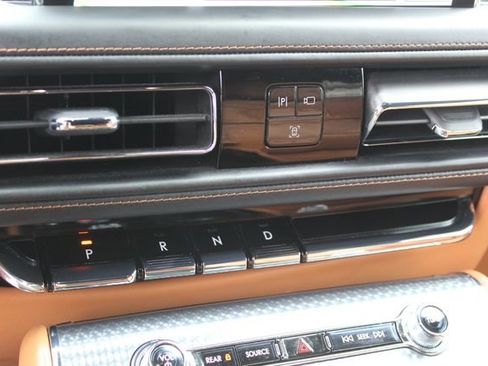 Certified 2023 Lincoln Aviator Black Label w/ Jet Package AWD/4WD image 26