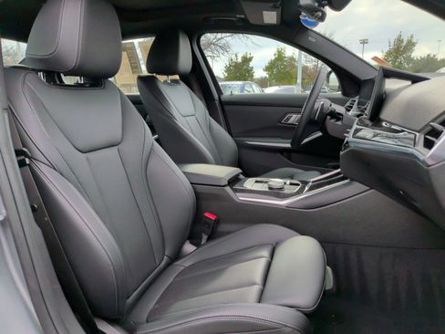 Certified 2023 BMW 330i Sedan w/ Convenience Package image 35