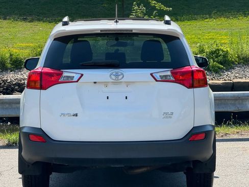 Used 2013 Toyota RAV4 XLE AWD/4WD image 8