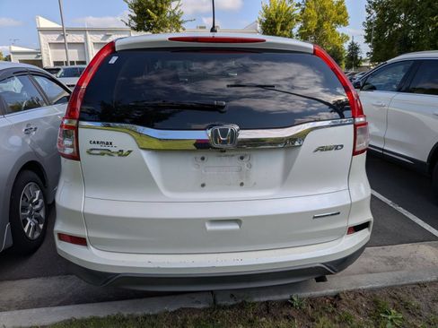 Used 2016 Honda CR-V SE image 3