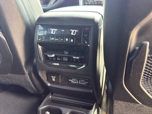 Used 2023 Jeep Grand Cherokee L Overland w/ Advanced Protech Group III AWD/4WD image 25