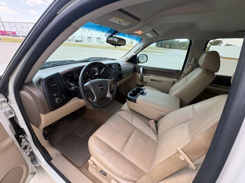 Used 2012 GMC Sierra 1500 SLE w/ Texas Edition RWD image 9