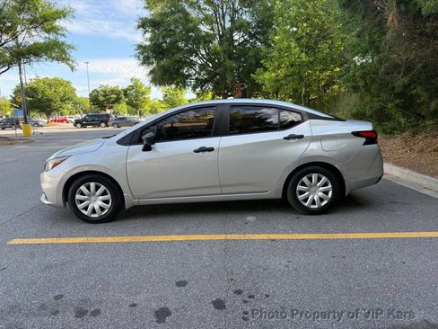 Used 2020 Nissan Versa S FWD image 8