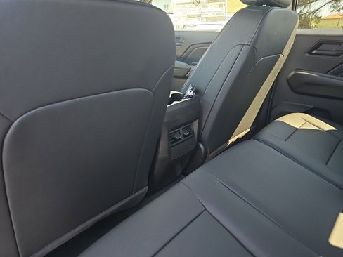 New 2026 Chevrolet Colorado Trail Boss AWD/4WD image 18