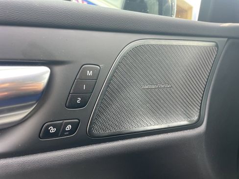 Certified 2025 Volvo V60 B5 Cross Country Ultra image 30