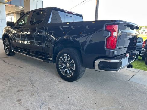 Used 2023 Chevrolet Silverado 1500 LT w/ Leather Package RWD image 5