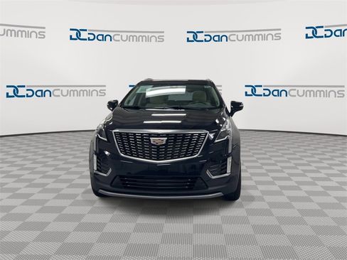 Used 2022 Cadillac XT5 Premium Luxury image 3