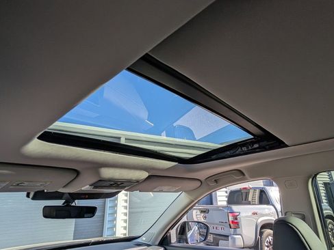 New 2026 Nissan Pathfinder SL w/ SL Premium Package image 14