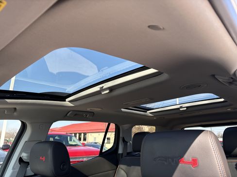 Used 2022 GMC Acadia AT4 w/ Technology Package image 27