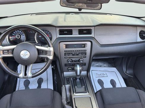 Used 2013 Ford Mustang Convertible RWD image 25