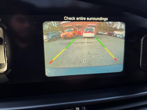 Used 2018 Alfa Romeo Giulia AWD image 22