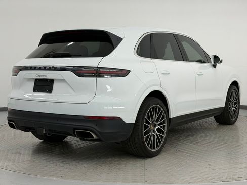 Certified 2023 Porsche Cayenne AWD/4WD image 9