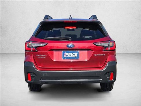 Used 2022 Subaru Outback Premium image 7