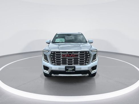 New 2026 GMC Yukon XL Denali w/ Denali Reserve Package image 3