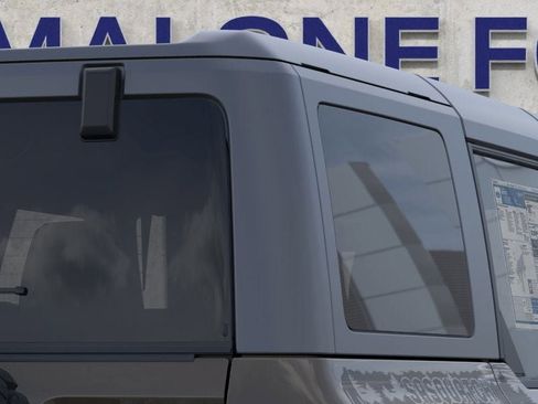 New 2025 Ford Bronco Outer Banks w/ Sasquatch Package image 25