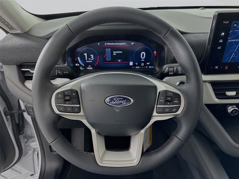 New 2026 Ford Explorer Active w/ Active Comfort Package image 19