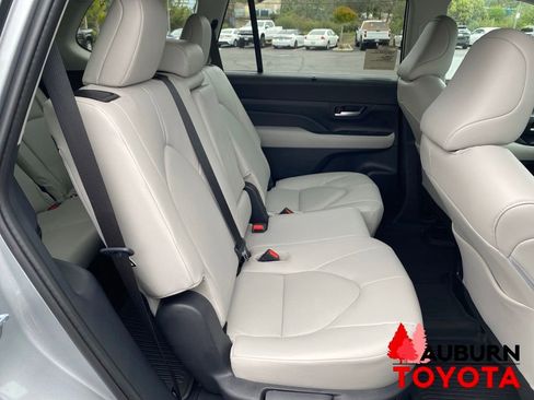 New 2026 Toyota Grand Highlander AWD Hybrid image 18
