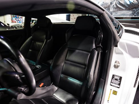 Used 2004 Lamborghini Gallardo image 2