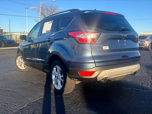 Used 2018 Ford Escape SE w/ SE Sync 3 Package image 5