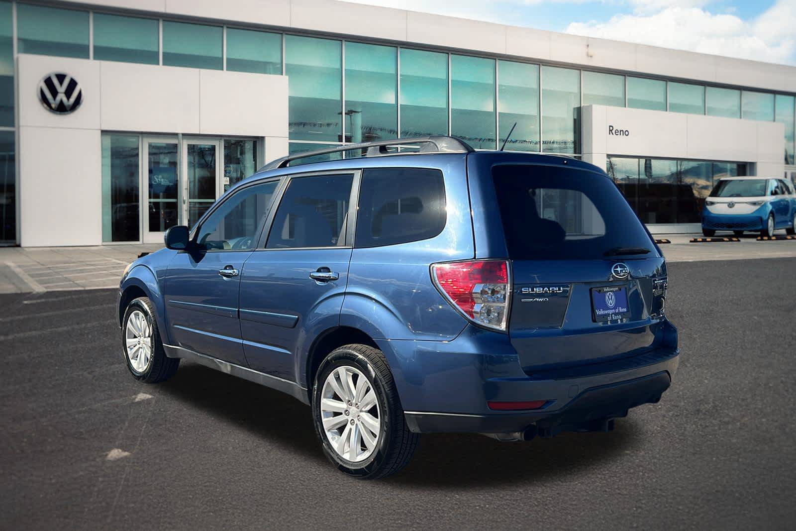Used 2011 Subaru Forester 2.5X Premium w/ All-Weather Pkg AWD/4WD image 7