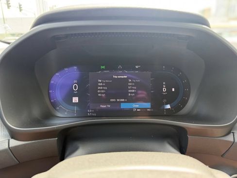 Used 2023 Volvo XC40 B4 Plus w/ Driver Assist Package FWD image 20