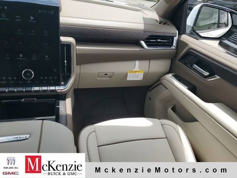 New 2026 GMC Yukon XL Denali w/ Denali Reserve Package AWD/4WD image 29