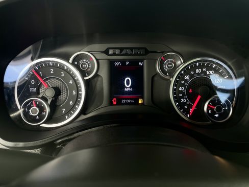 Certified 2025 RAM 1500 Tradesman w/ Night Edition AWD/4WD image 16