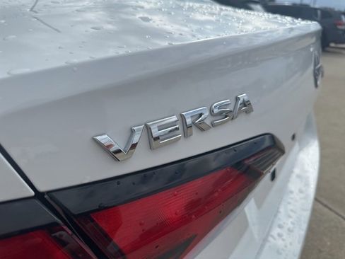 Used 2024 Nissan Versa S w/ Trunk Package image 5