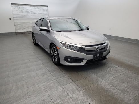 Used 2018 Honda Civic EX-T image 13