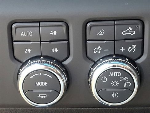 Used 2023 GMC Sierra 1500 AT4 w/ AT4 Premium Package image 24