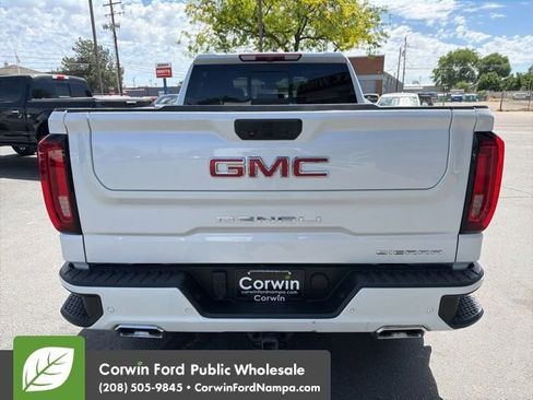 Used 2022 GMC Sierra 1500 Denali AWD/4WD image 6