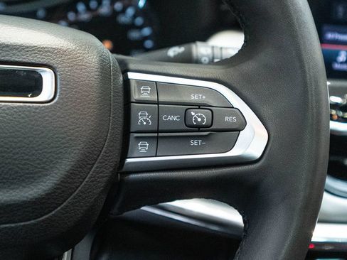 Used 2023 Jeep Compass Limited w/ Sun and Sound Group AWD/4WD image 19