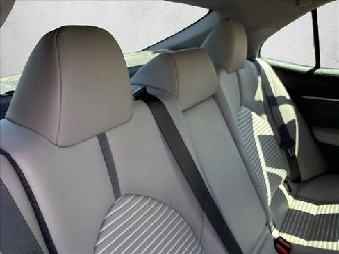 Used 2023 Toyota Camry SE FWD image 25