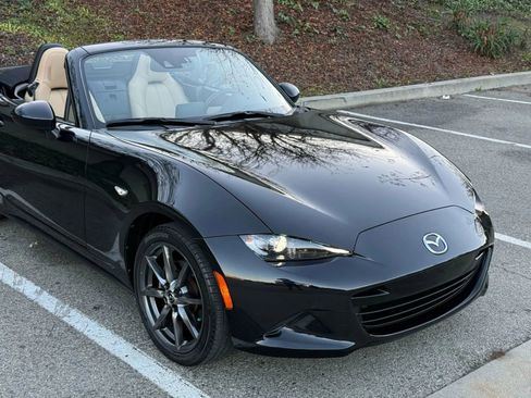 Used 2016 MAZDA MX-5 Miata Grand Touring image 8