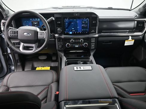 New 2026 Ford F250 Lariat w/ Black Appearance Package AWD/4WD image 23